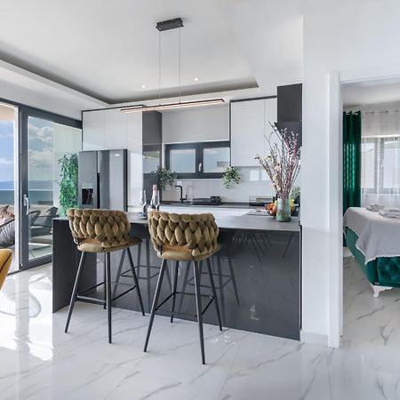 Ferienwohnung Lux Penthouse Panoramic View With Jacuzzi Makarska Exterior foto