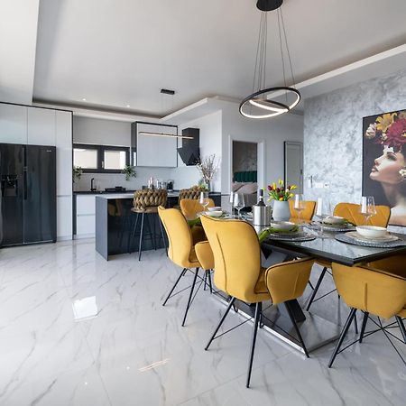 Ferienwohnung Lux Penthouse Panoramic View With Jacuzzi Makarska Exterior foto